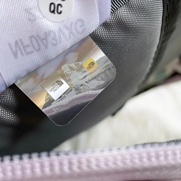 The North Face Women’s Jester 27 Liter Backpack - Picture 7 of 7